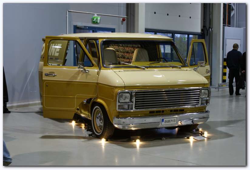 802x537 pixels (46K)