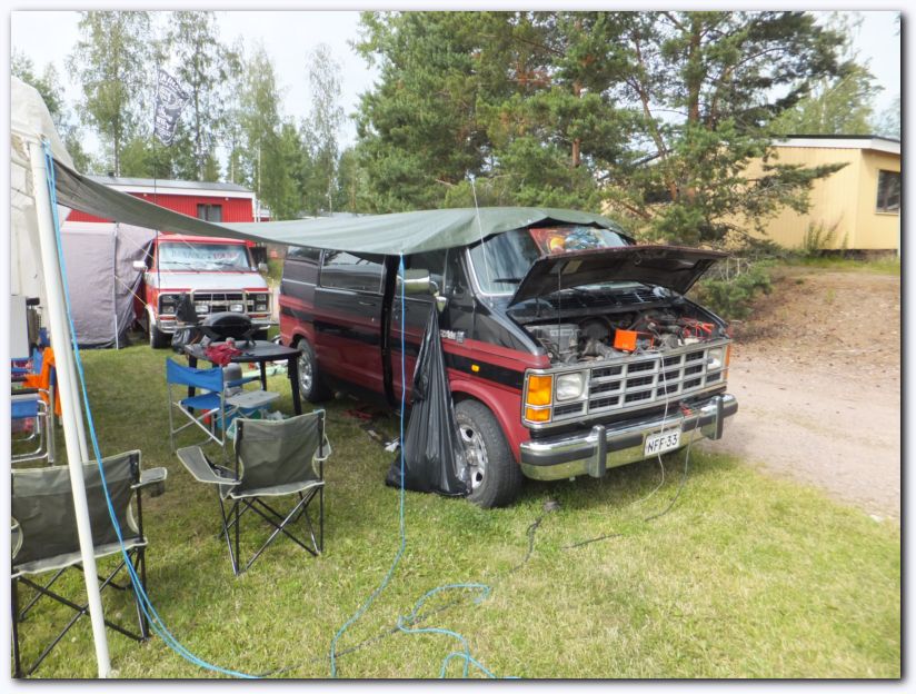 802x601 pixels (126K)