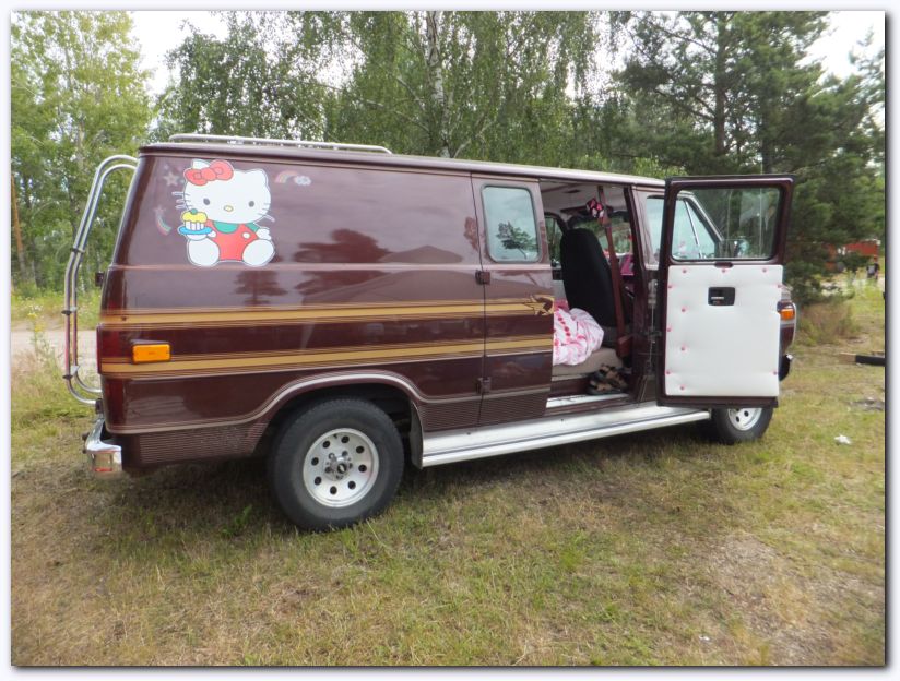 802x601 pixels (115K)