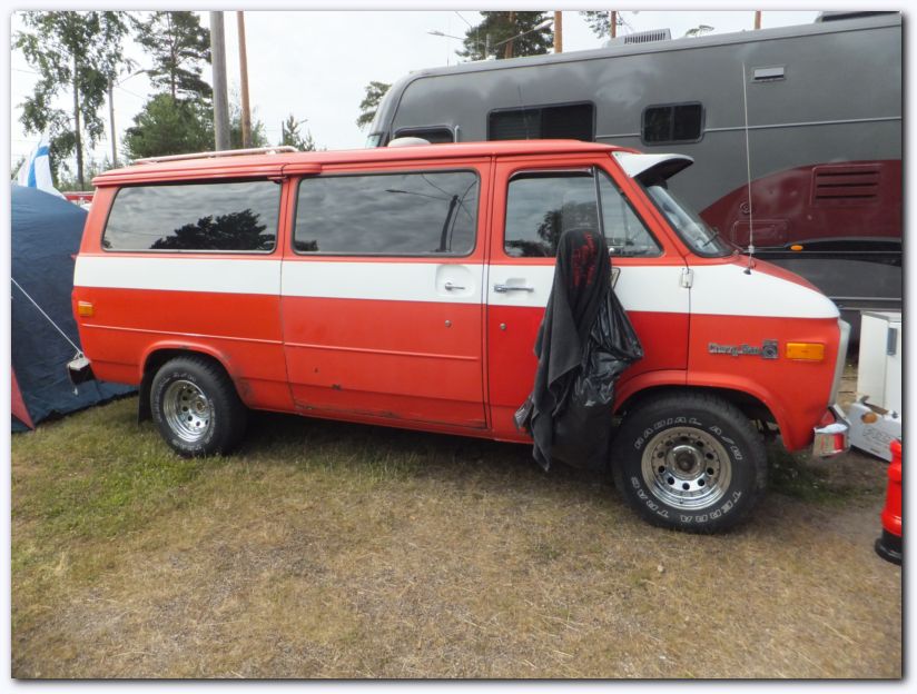 802x601 pixels (94K)