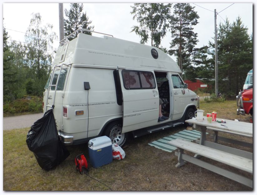 802x601 pixels (95K)