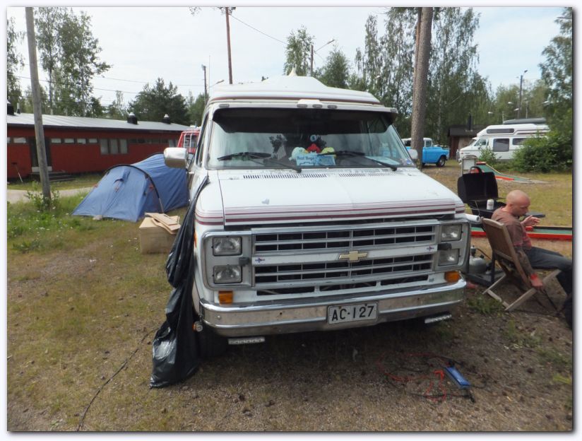 802x601 pixels (101K)