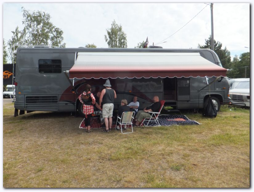 802x601 pixels (87K)