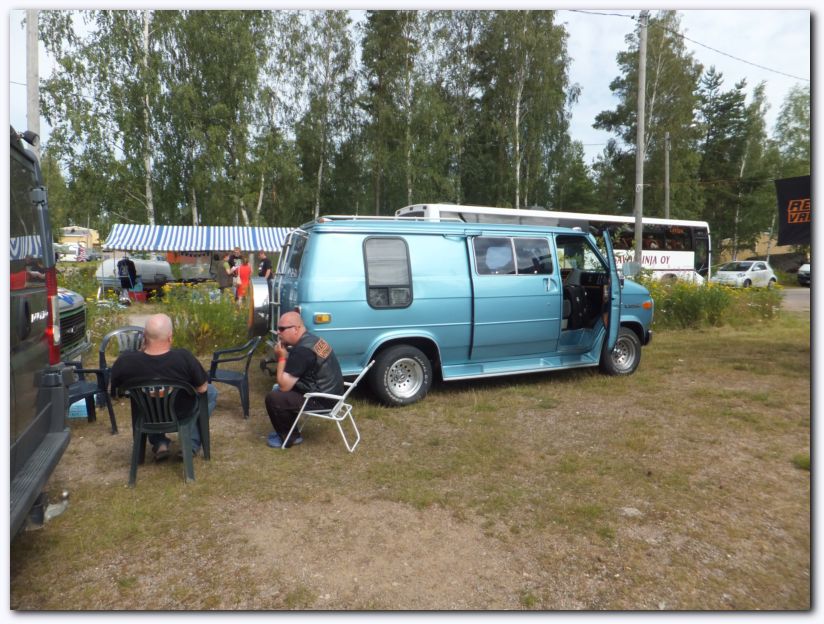 802x601 pixels (117K)