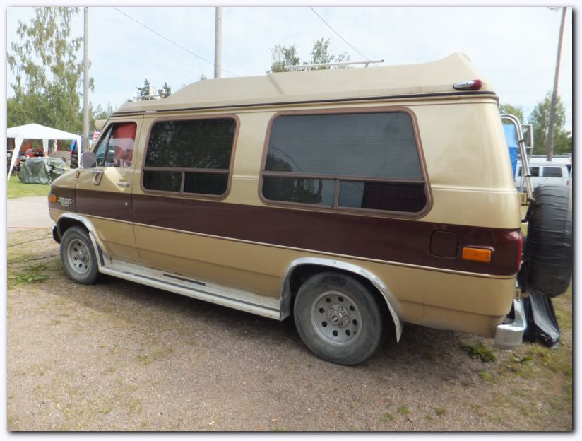 802x601 pixels (81K)