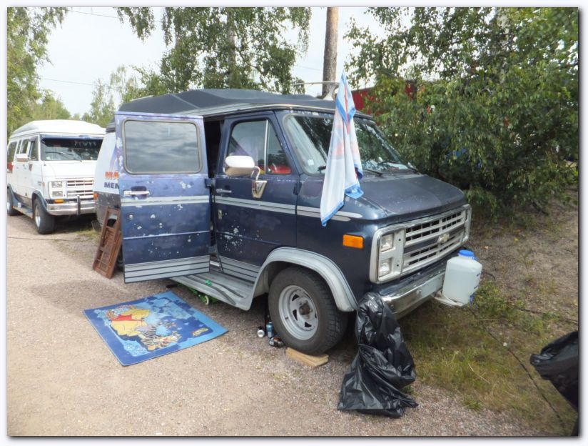 802x601 pixels (115K)