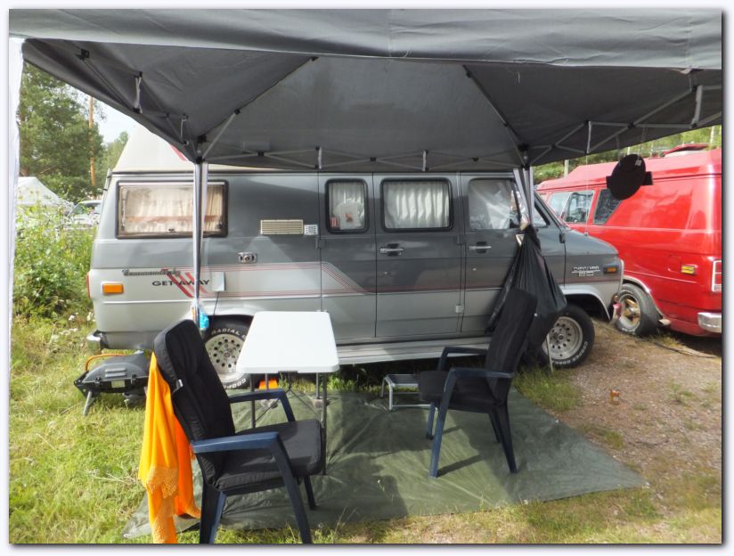 802x601 pixels (92K)