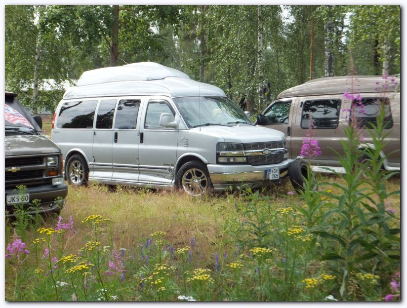 802x601 pixels (122K)