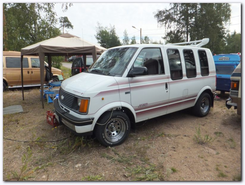 802x601 pixels (106K)