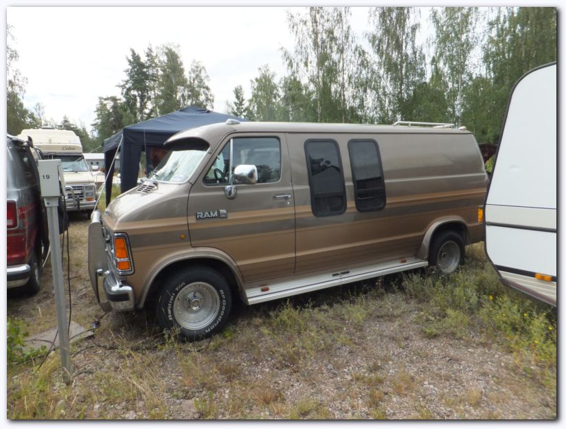 802x601 pixels (101K)