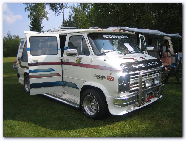 602x451 pixels (68K)