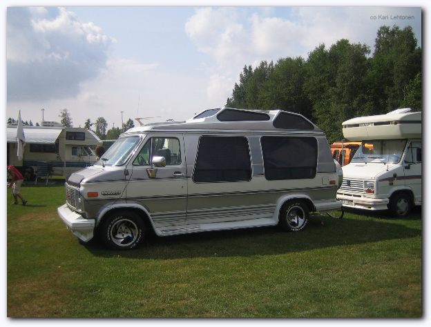 602x451 pixels (55K)