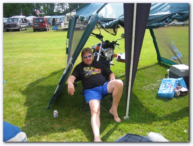 602x451 pixels (85K)