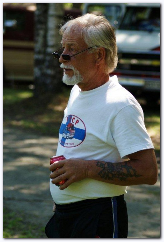 536x801 pixels (122K)