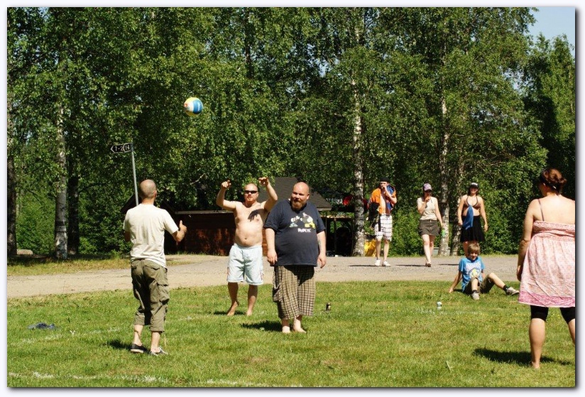 802x536 pixels (300K)