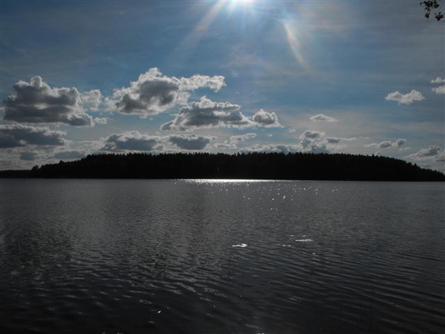 618x457 pixels (37K)