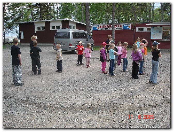 652x488 pixels (109K)