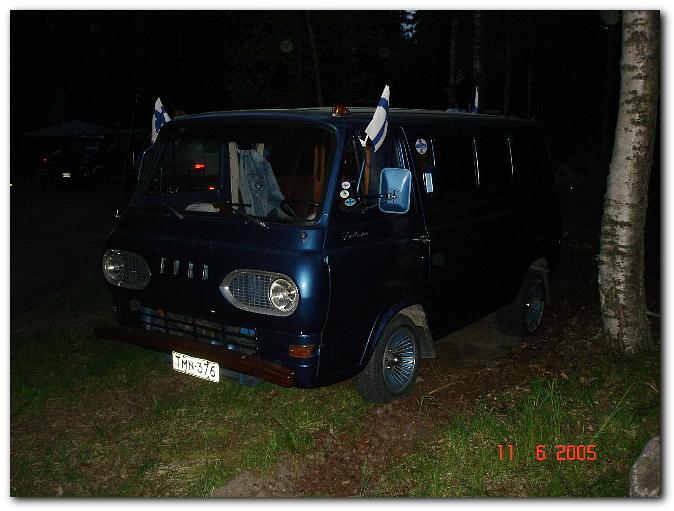 652x488 pixels (53K)