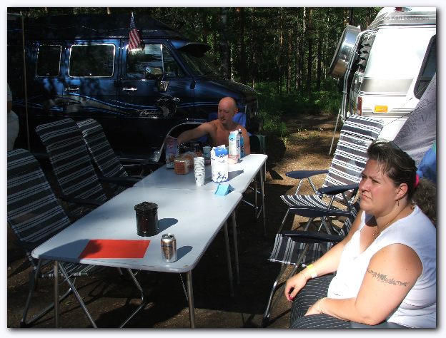 602x451 pixels (72K)