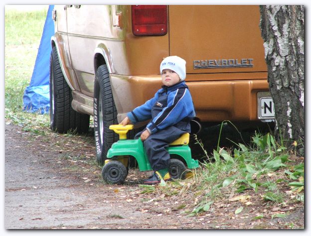 602x451 pixels (81K)