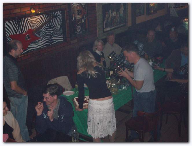 642x481 pixels (34K)