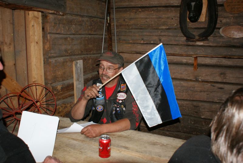 800x536 pixels (69K)