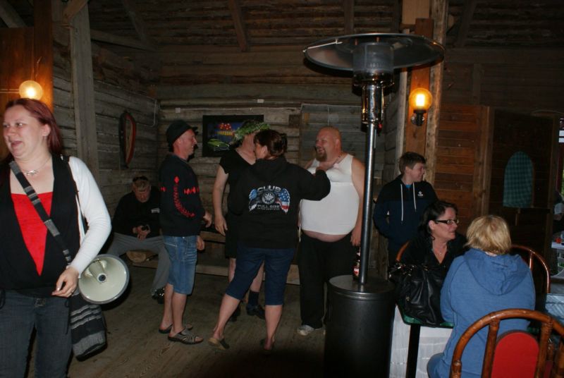 800x536 pixels (59K)