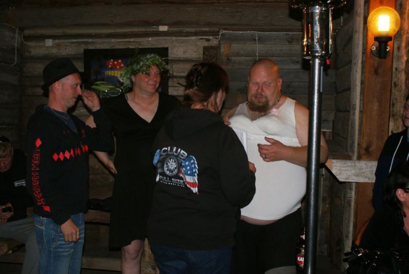 800x536 pixels (53K)