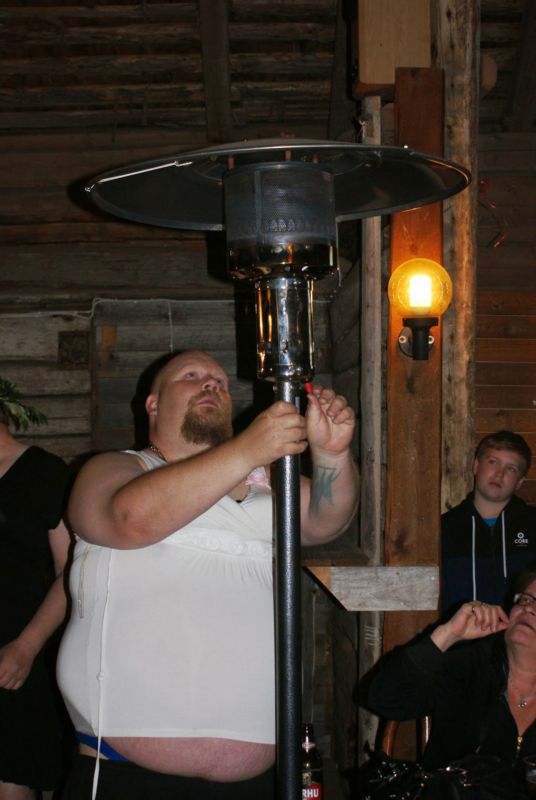 536x800 pixels (54K)