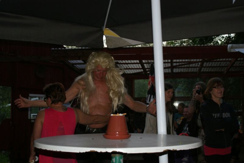 800x536 pixels (42K)