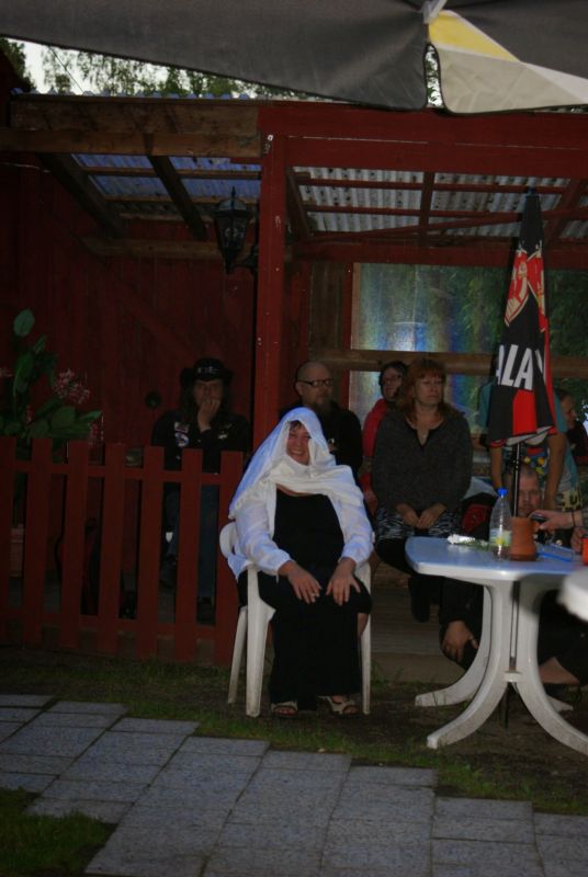 536x800 pixels (56K)