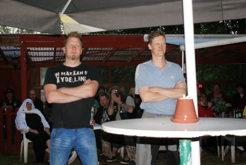 800x536 pixels (62K)