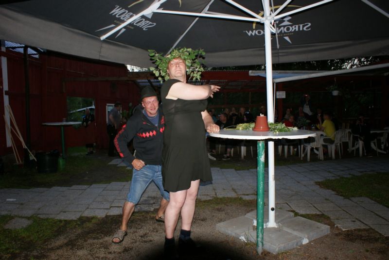 800x536 pixels (63K)