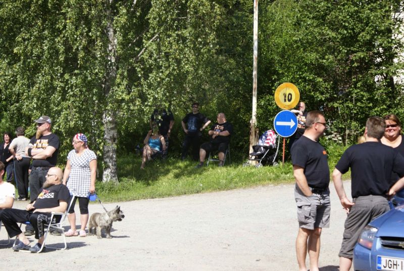 800x536 pixels (121K)