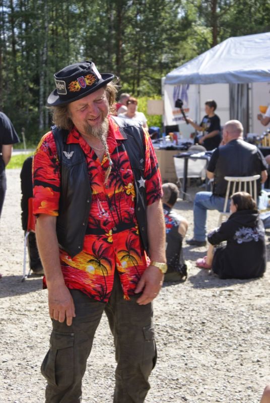 536x800 pixels (89K)