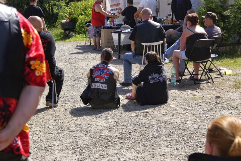 800x536 pixels (106K)