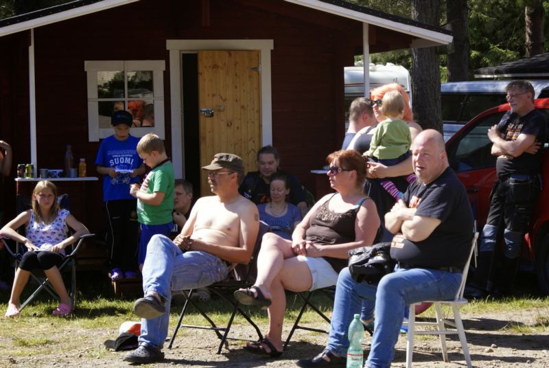 800x536 pixels (84K)