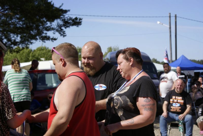 800x536 pixels (63K)