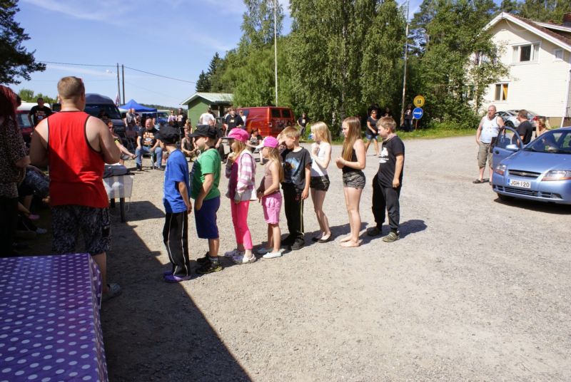 800x536 pixels (101K)