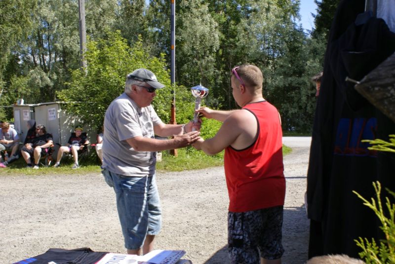 800x536 pixels (97K)