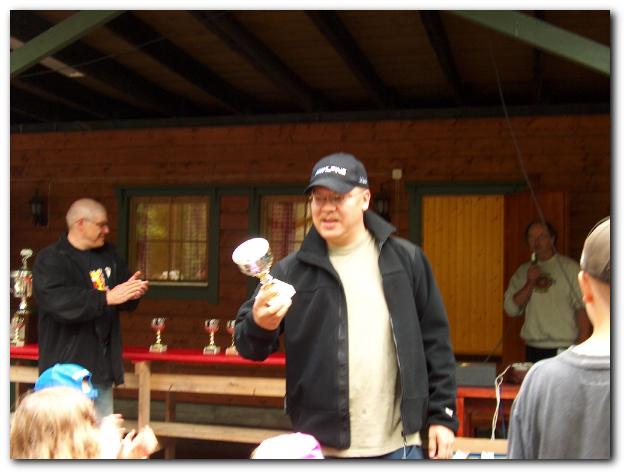 602x450 pixels (37K)