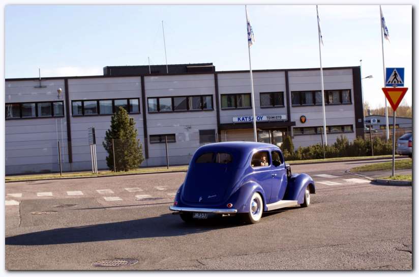 802x521 pixels (51K)