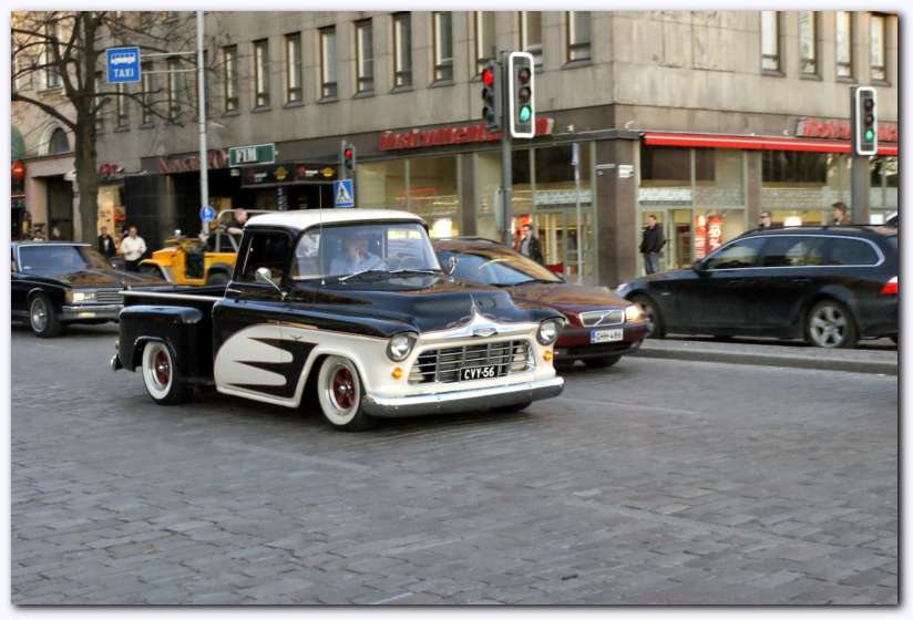 802x537 pixels (58K)